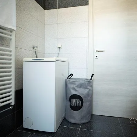 Apartament Memas *